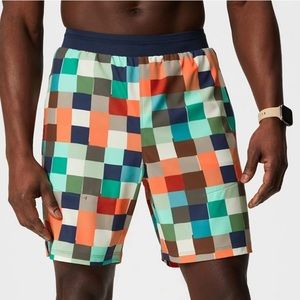 Fabletics The Fundamental Short II 7in